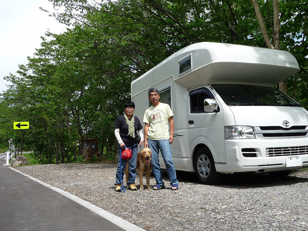 ワンコ（ゴールデンレトリバー）と夫婦による車中泊旅行の相棒です。定年後の当初２年は年間100日前後出かけましたが、最近は大幅にペースダウン。２カ月に１度くらい？の出動になっています